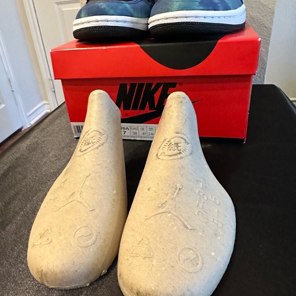 Jordan 1 High OG Tie Dye Women’s Size 7 - Picture 9 of 15